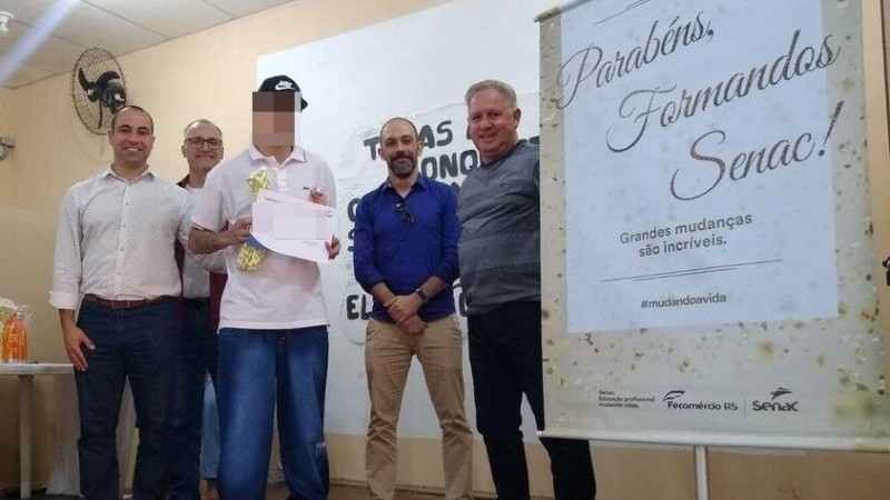 Jovens receberam certificação do Senac