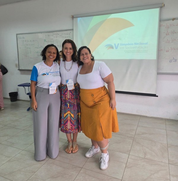 Escolas do RS, RJ e Maranhão JAMILE